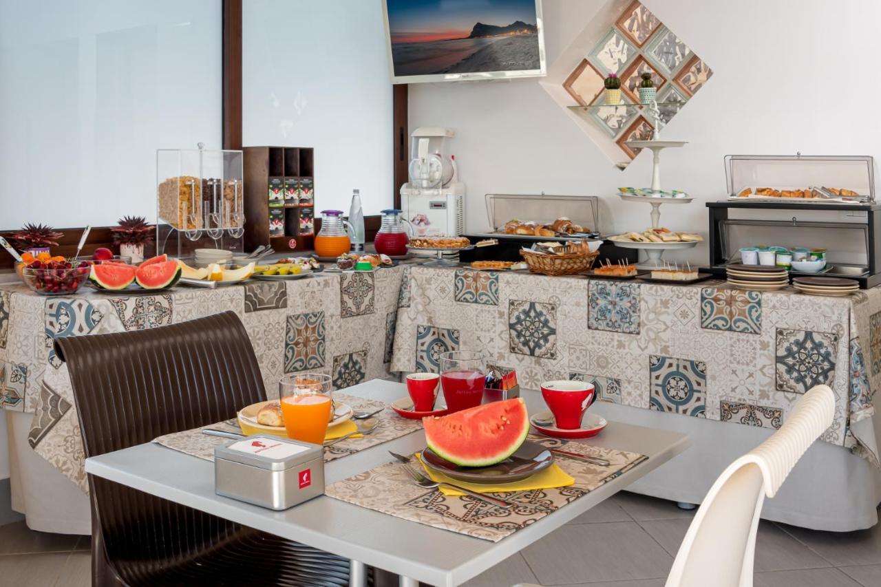 A Casa Di... Aurora Bed and Breakfast San Vito Lo Capo Buitenkant foto